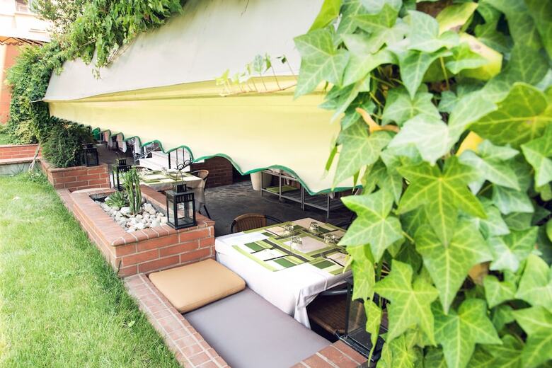 Eco Hotel Milano & Bioriso Restaurant