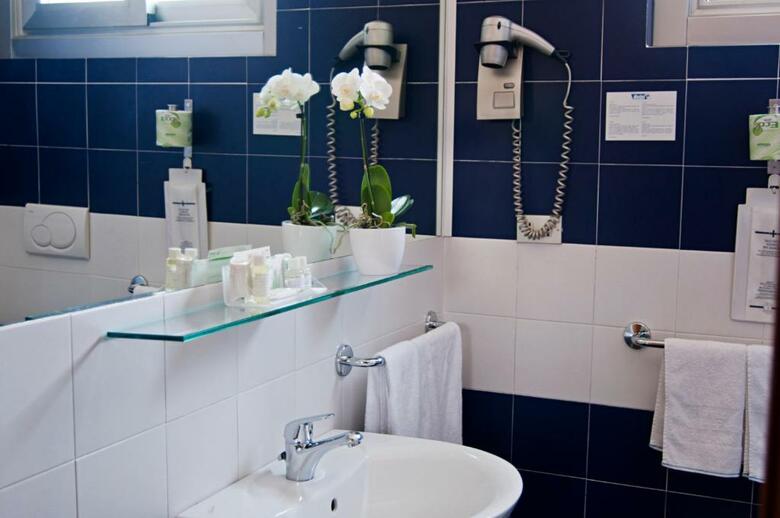 Eco Hotel Milano & Bioriso Restaurant
