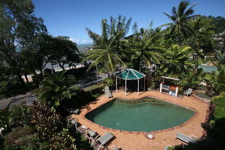 Hotel On The Beach Holiday Apartments