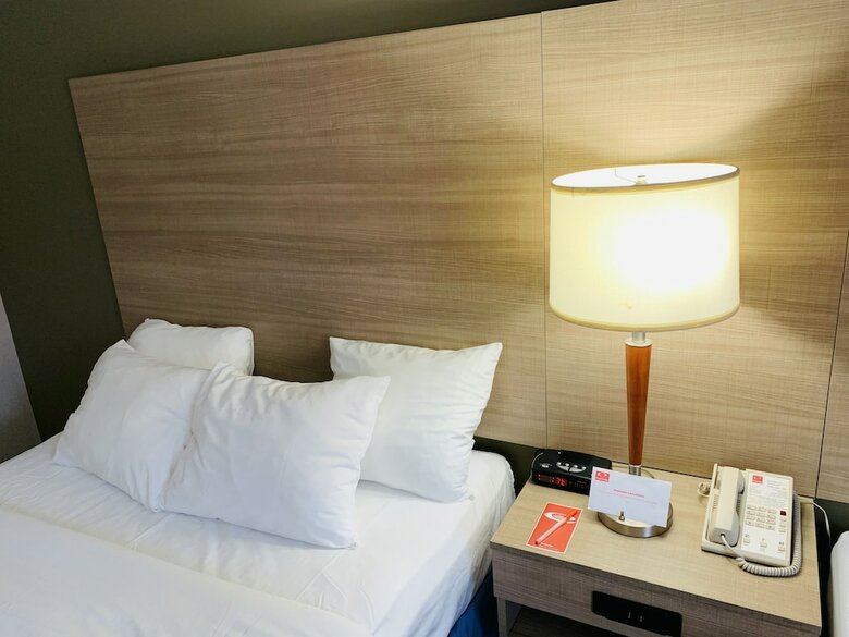 Hotel Comfort Inn Airport