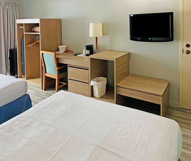 Hotel Comfort Inn Airport
