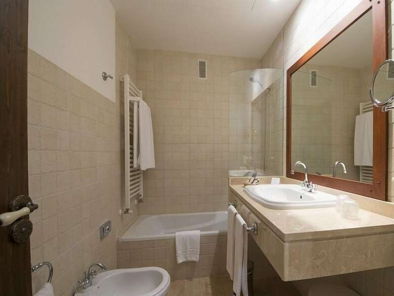 Hotel Cortijo Santa Cruz