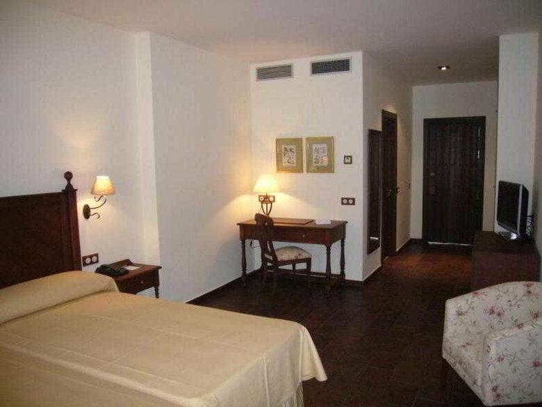 Hotel Cortijo Santa Cruz
