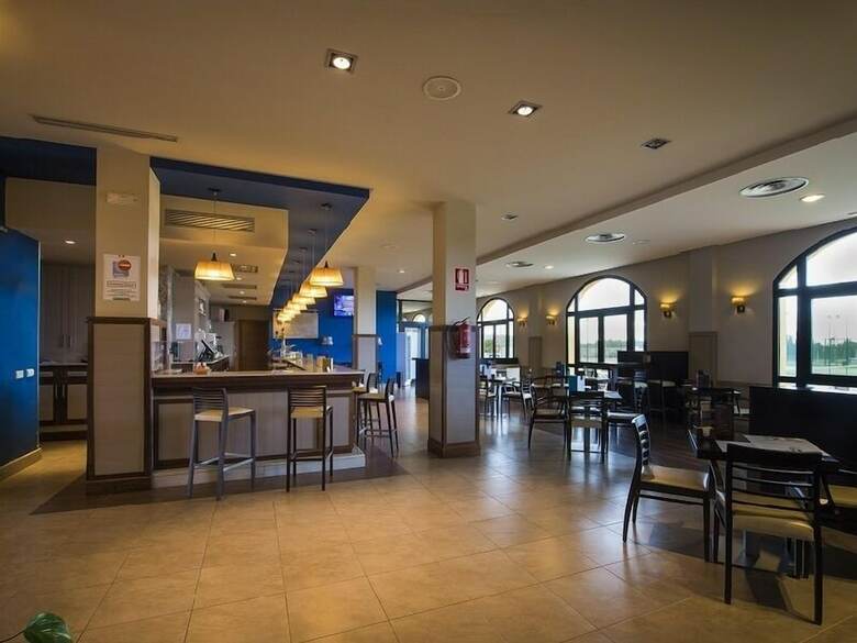 Hotel Cortijo Santa Cruz
