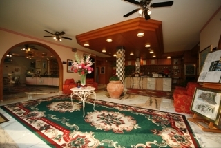 Hotel Leucosya