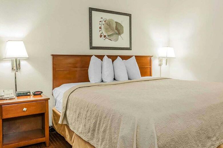 Hotel Quality Inn And Suites East