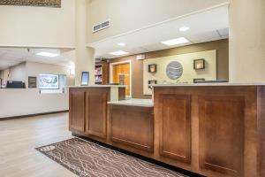 Hotel Comfort Inn & Suites