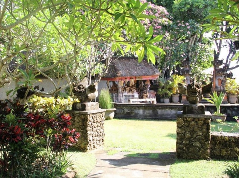 Hotel Besakih Beach Resort