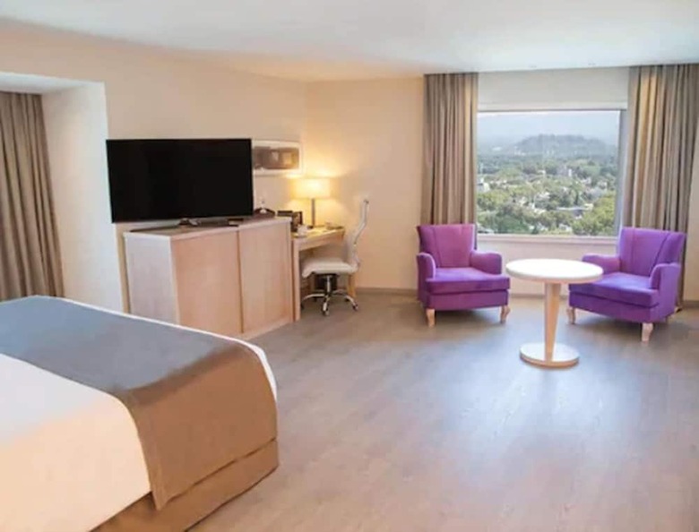 Diplomatic Hotel