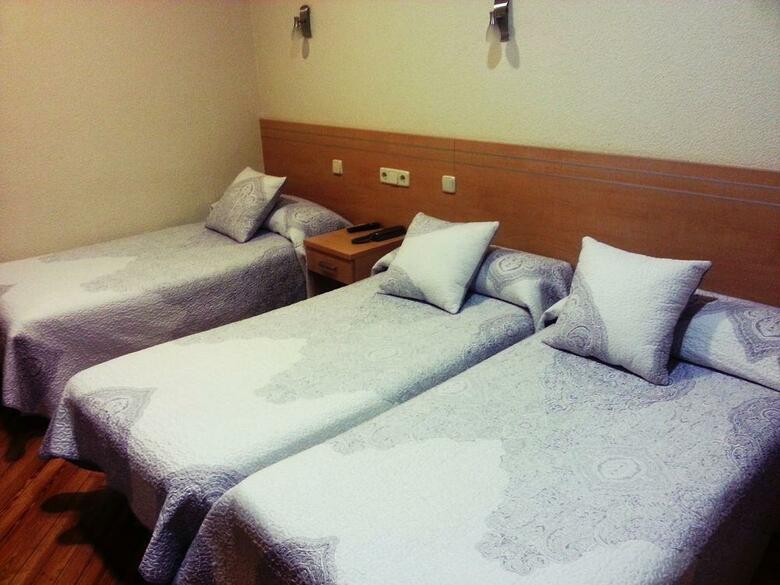 Hostal Avenida
