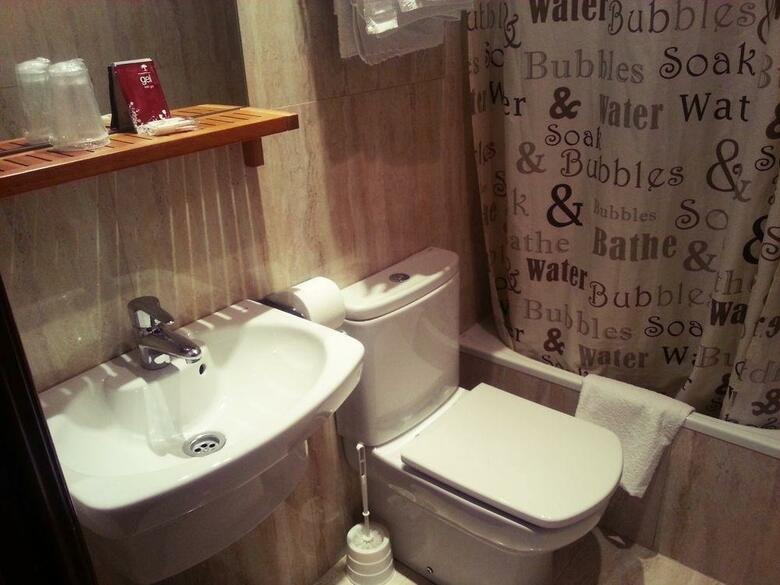Hostal Avenida