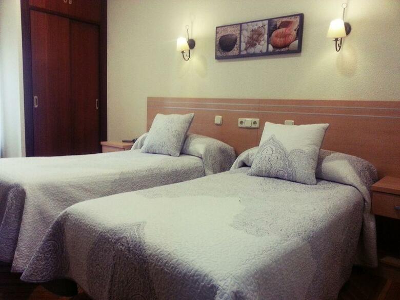 Hostal Avenida