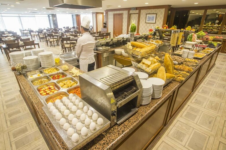 Nova Plaza Crystal Hotel & Spa