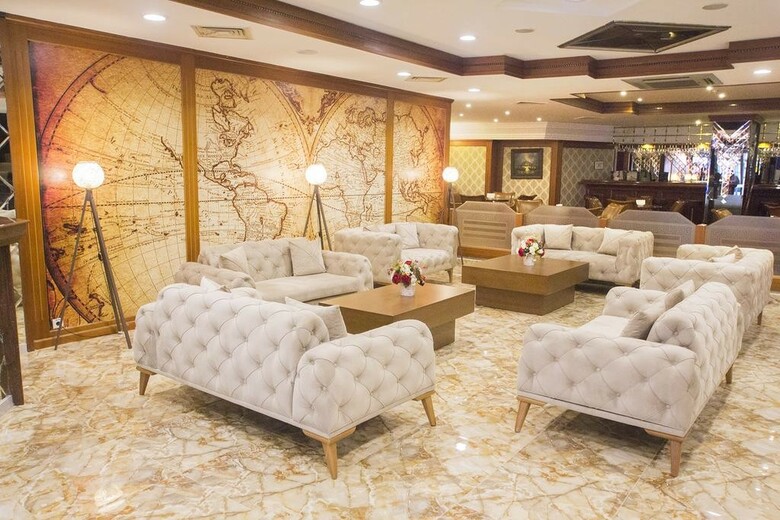 Nova Plaza Crystal Hotel & Spa