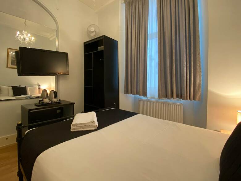 Lancaster Court Hotel