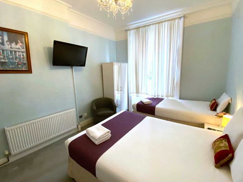 Lancaster Court Hotel