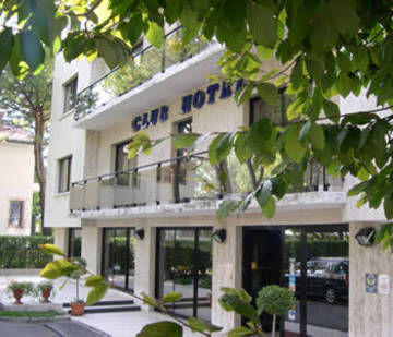 Club Hotel