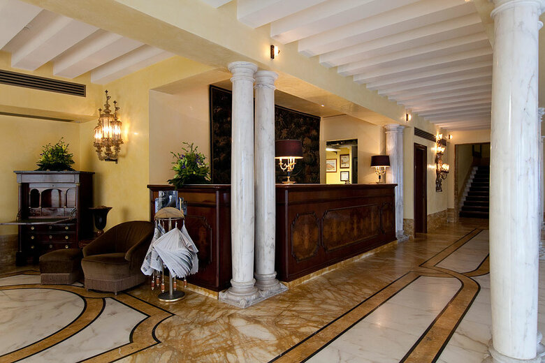 Hotel Continental, Bw Premier Collection