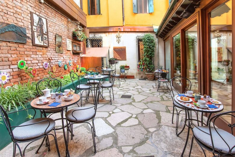 Hotel La Fenice Et Des Artistes