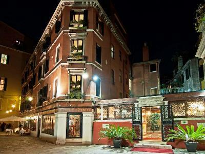 Hotel La Fenice Et Des Artistes