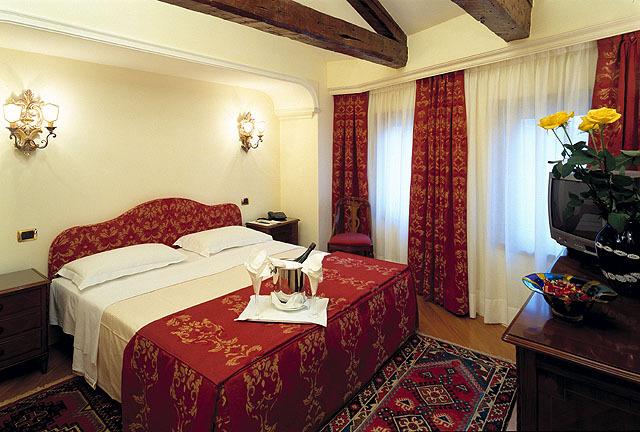 Hotel San Marco Luxury � Torre Dell�orologio Suites