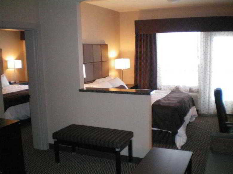 Best Western Wine Country Hotel & Suites
