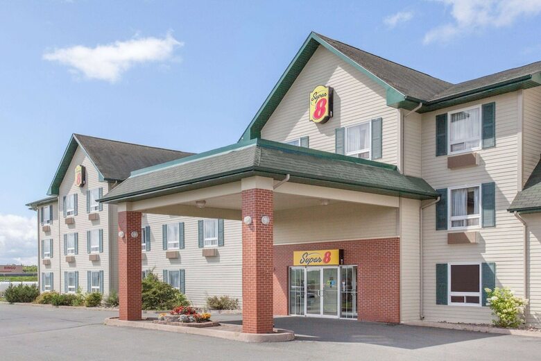 Hotel Super 8 Truro