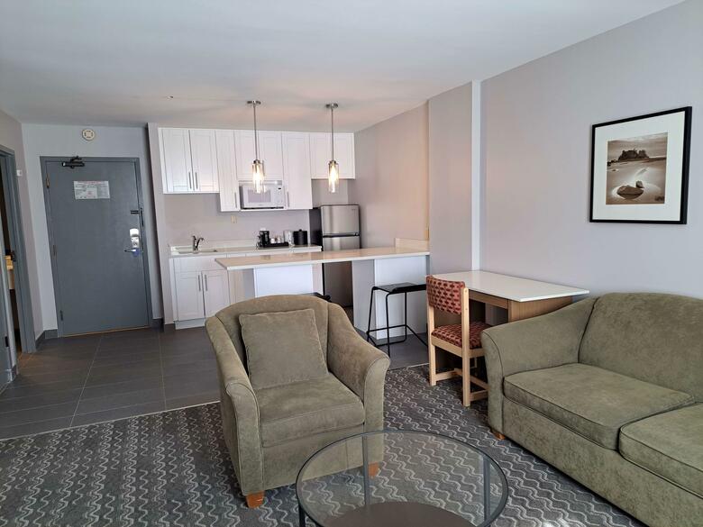 Coast Vancouver Airport Hotel