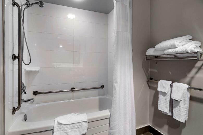 Coast Vancouver Airport Hotel