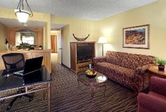 Hotel Embassy Suites Phoenix Airport