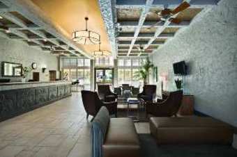 Hotel Embassy Suites Phoenix Airport