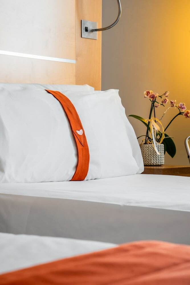 Hotel Holiday Inn Exp Bergamo West