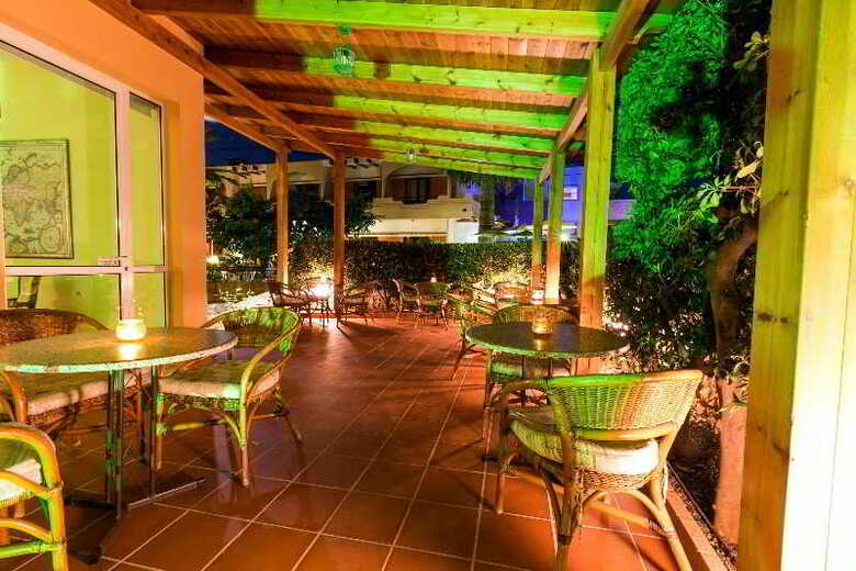 Hotel Elotia
