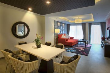 Hotel Pavilions Resort