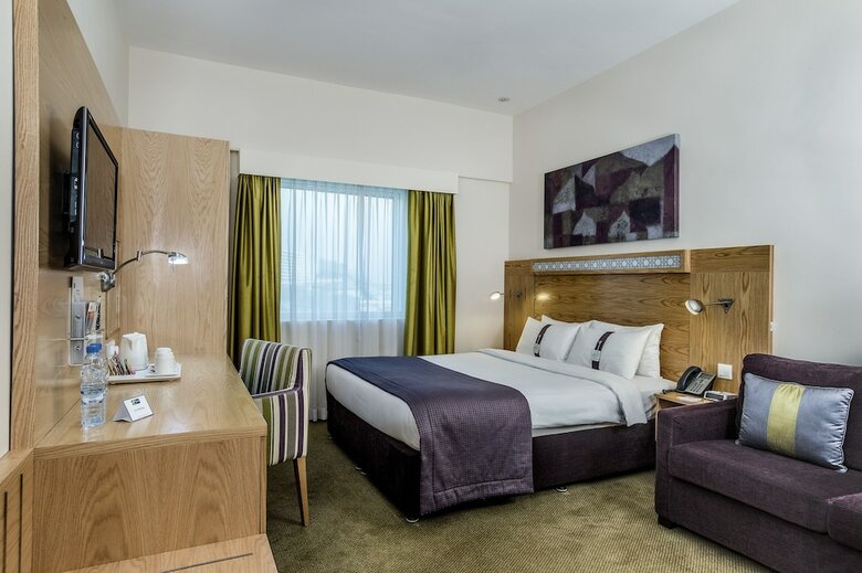 Hotel Holiday Inn Express Dubai Safa Park
