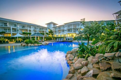 Hotel Mantra On Salt Beach
