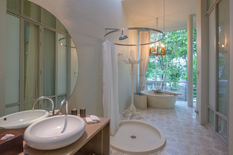 Hotel Sala Phuket Resort & Spa