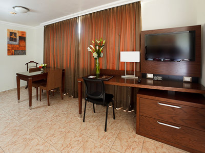 Aparthotel Coral Suites
