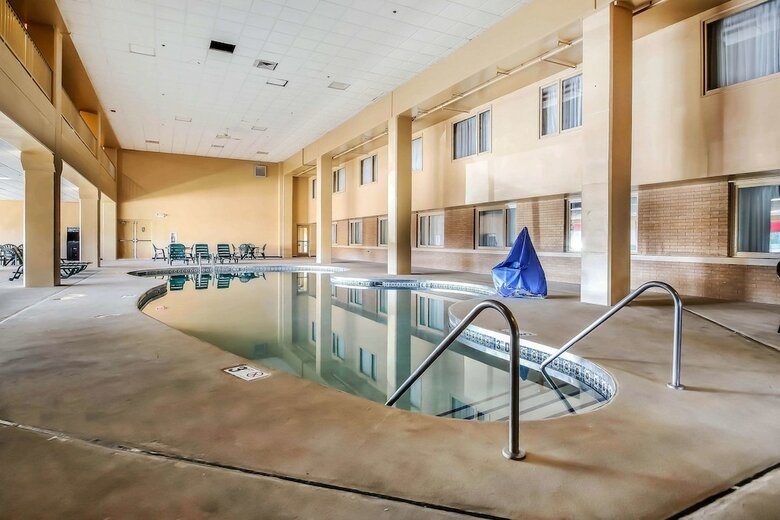 Hotel Quality Inn & Suites