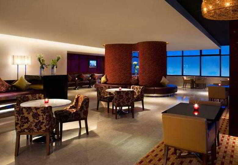 Hotel Renaissance Zhongshan Park