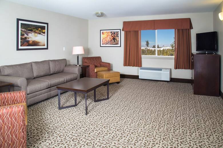 Hotel Gray Wolf Inn And Suites