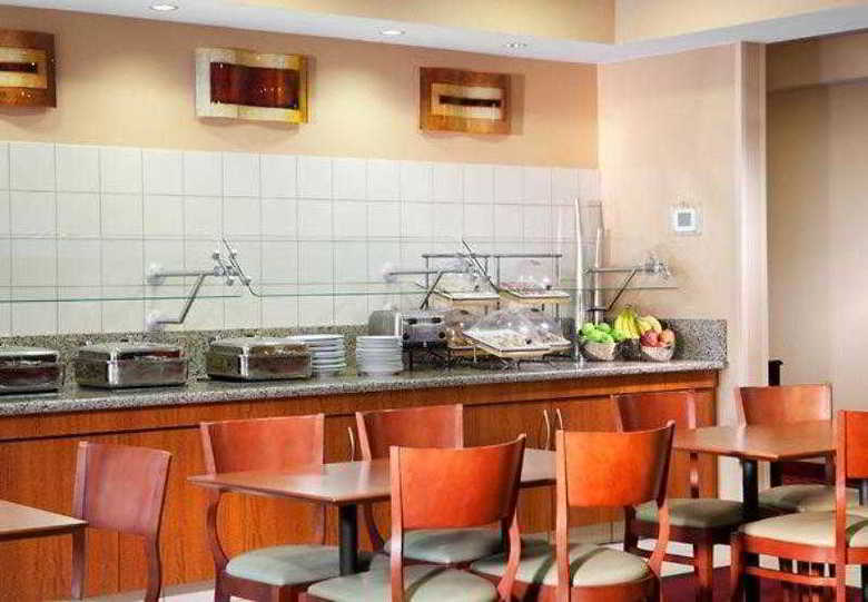 Hotel Residence Inn By Marriott Central Expressway