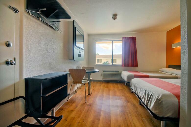 Motel 6 Fort Lauderdale