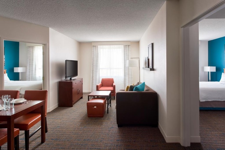 Hotel Residence Inn Hughes Center
