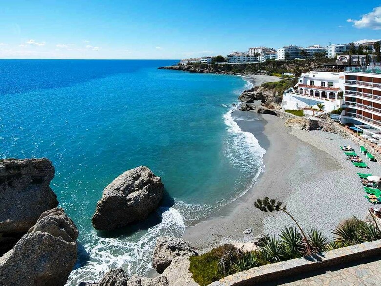 Apartamentos Ol�e Nerja Holiday Rentals By Fuerte Group