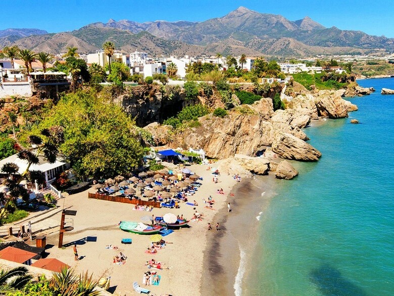 Apartamentos Ol�e Nerja Holiday Rentals By Fuerte Group