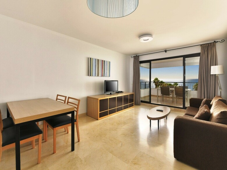 Apartamentos Ol�e Nerja Holiday Rentals By Fuerte Group
