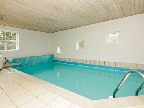 Five-bedroom Holiday Home In Bl�vand 19