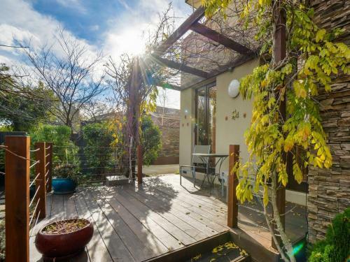 Boutique Stays - Maple On Kent, Glen Iris Townhouse