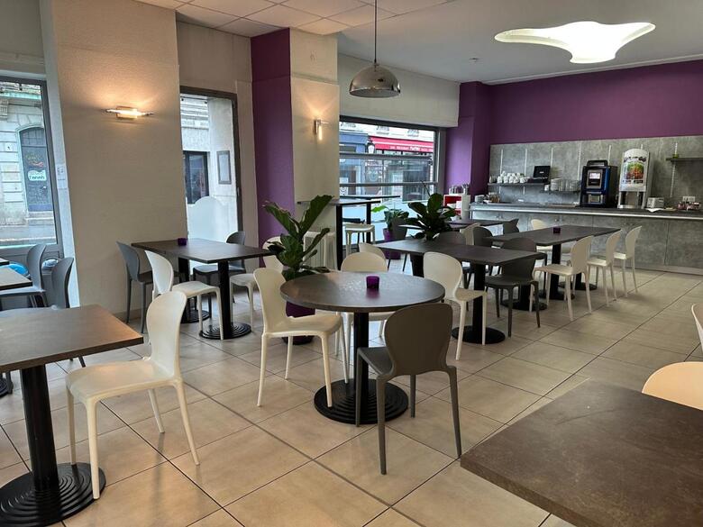 Brit Hotel Confort Nevers Centre Gare